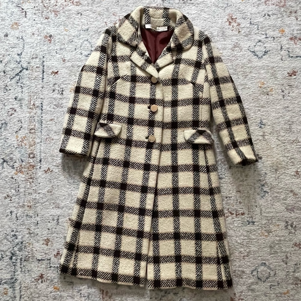 Vintage women’s plaid nubby fabric retro coat 60s 70s mod